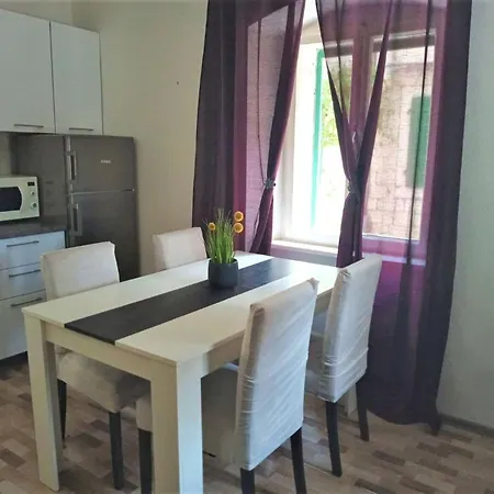 Karlito Apartment *