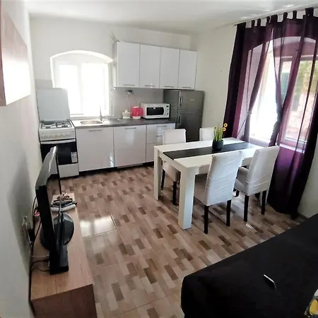 Karlito Apartment *